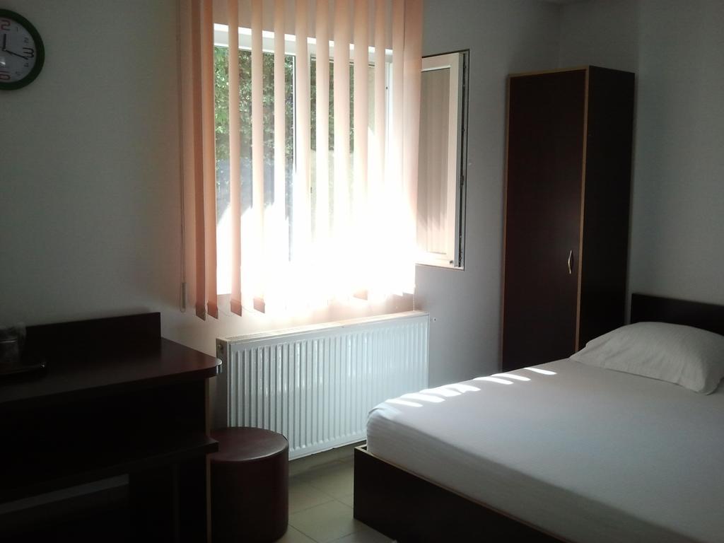Jr Motel Otopeni Pokój zdjęcie